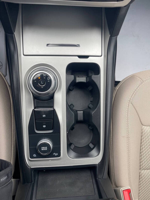 2022 Ford Explorer