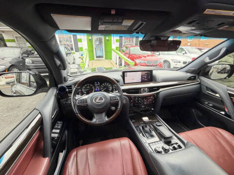 2020 Lexus LX 570 Three-Row