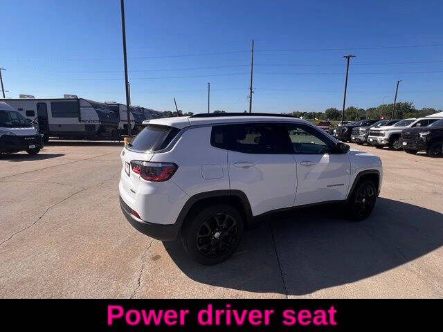2023 Jeep Compass Latitude Lux