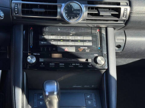 2022 Lexus IS 350 F SPORT