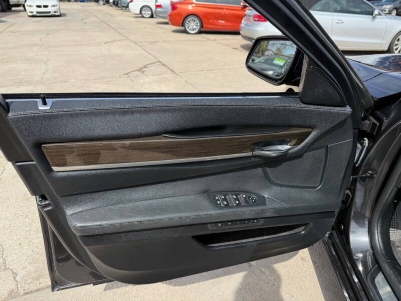 2012 BMW 7 Series 740Li