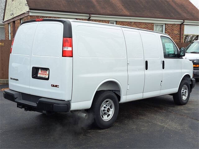 2025 GMC Savana 2500