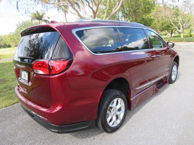 2020 Chrysler Pacifica Touring L Plus