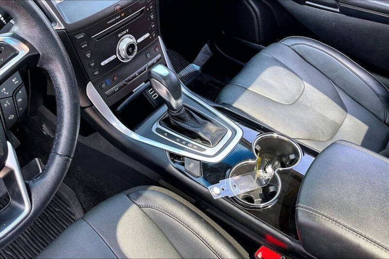 2018 Ford Edge Titanium