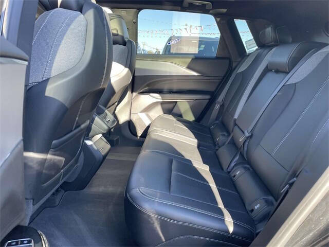 2024 Cadillac LYRIQ Tech