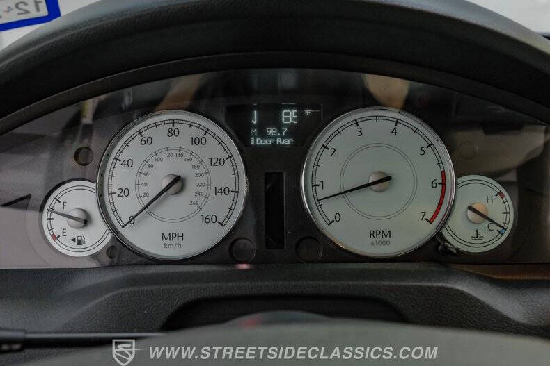 2005 Chrysler 300 C