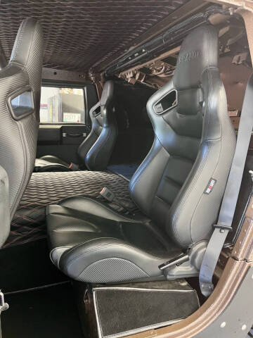 2004 AM General Hummer