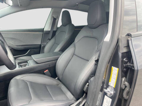 2025 Tesla Model 3 Long Range