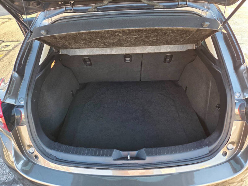 2017 Mazda MAZDA3 Grand Touring