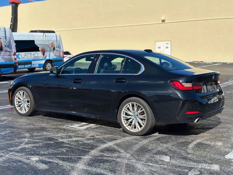 2024 BMW 3 Series 330e