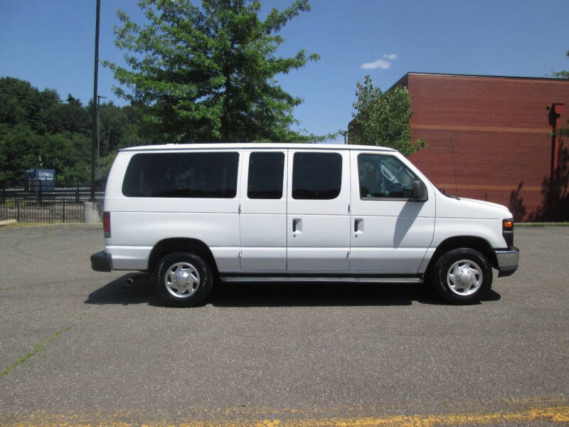 2010 Ford E-Series E-350 SD XL