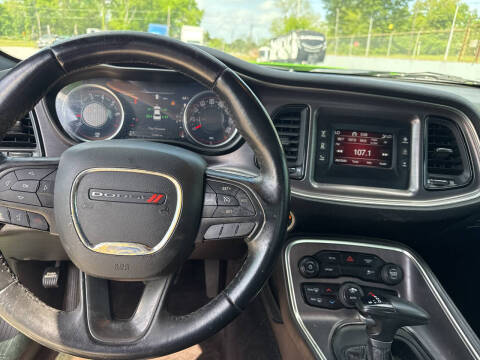 2017 Dodge Challenger SXT