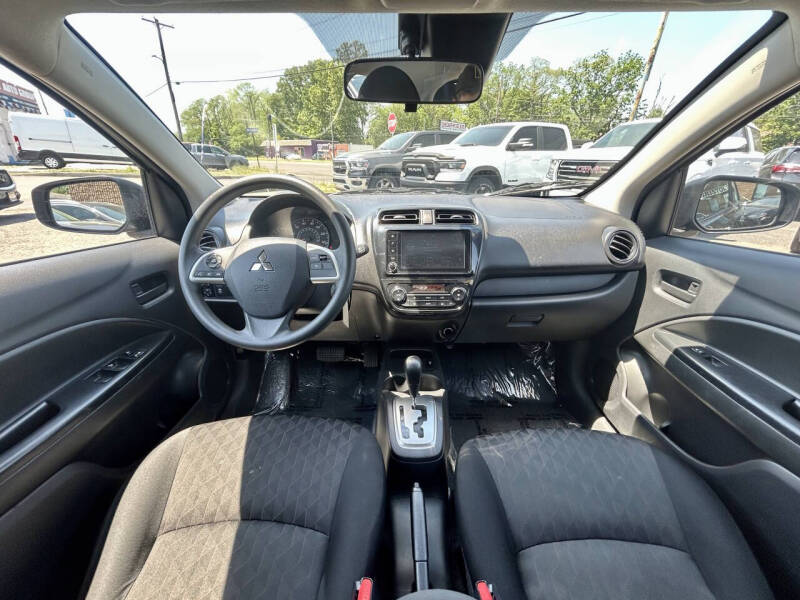2024 Mitsubishi Mirage ES