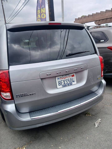 2016 Dodge Grand Caravan SXT Plus