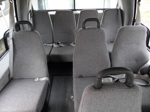 2004 Ford E-Series E-250