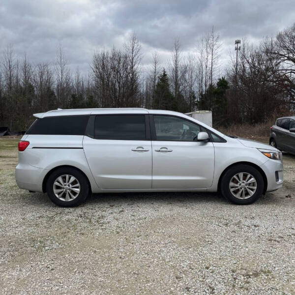 2017 Kia Sedona LX