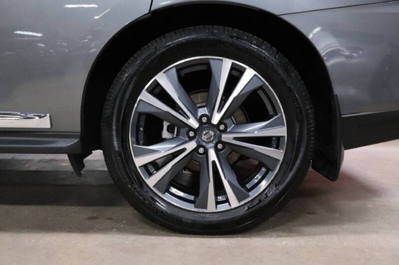 2020 Nissan Pathfinder Platinum