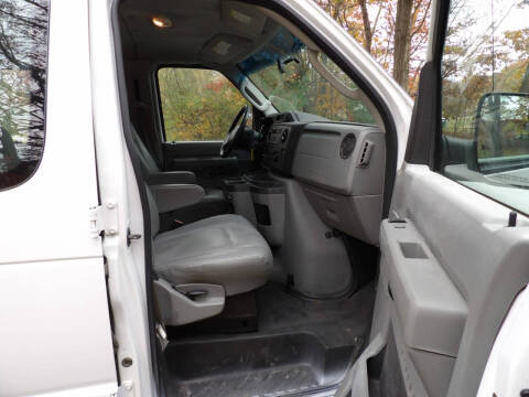 2012 Ford E-Series E-350 SD XL