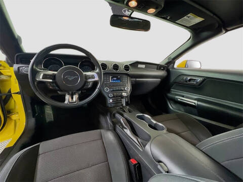 2016 Ford Mustang V6