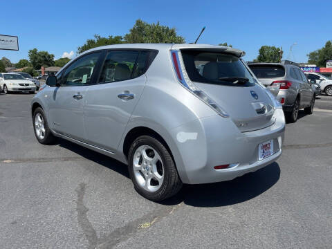 2011 Nissan LEAF SL