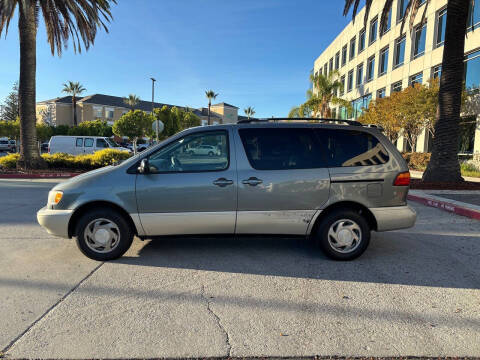 1998 Toyota Sienna XLE