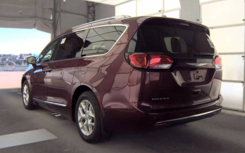 2018 Chrysler Pacifica Touring L