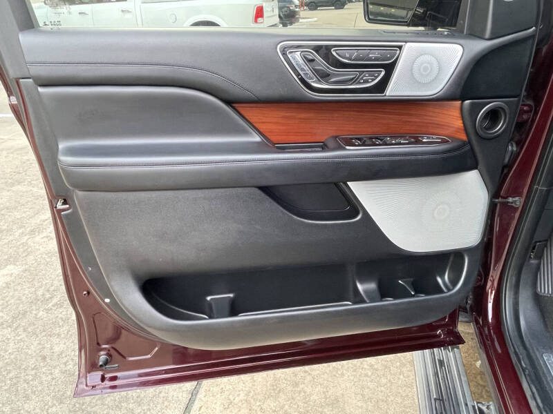 2019 Lincoln Navigator L Reserve