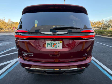 2022 Chrysler Pacifica Touring L