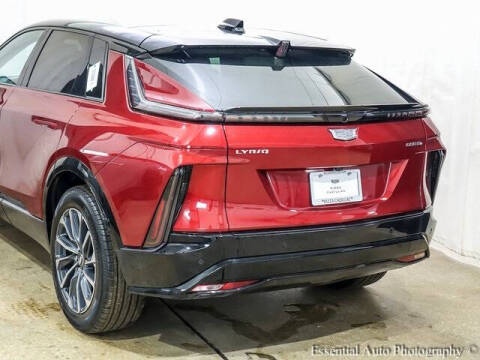 2025 Cadillac LYRIQ Sport 2