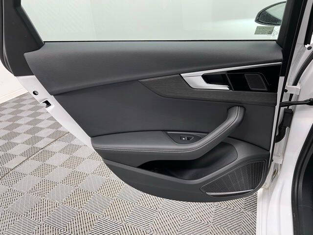 2023 Audi A4 quattro S line Prem Plus 45 TFSI