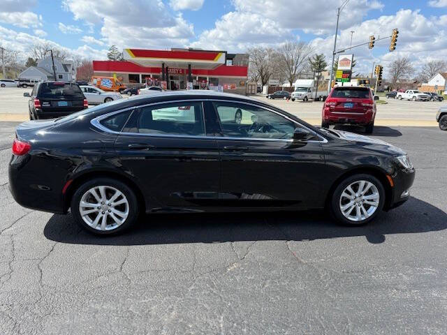 2016 Chrysler 200 Limited