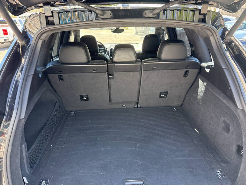 2015 Porsche Cayenne Turbo
