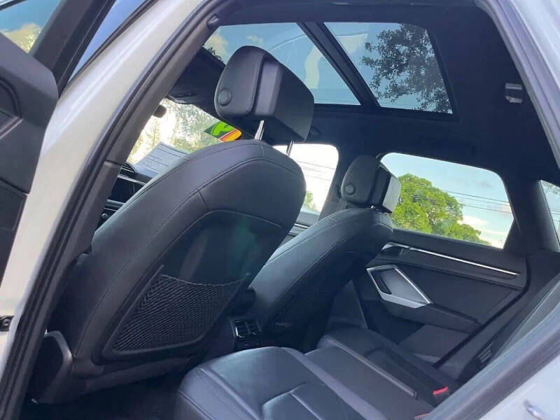 2019 Audi Q3 quattro Premium 45 TFSI