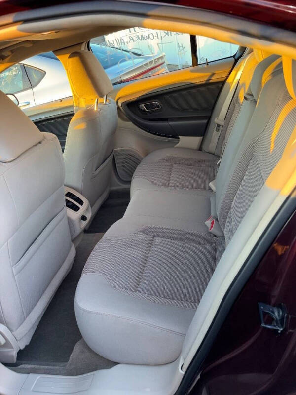 2011 Ford Taurus SEL