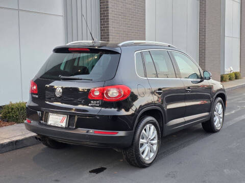 2011 Volkswagen Tiguan SE 4Motion