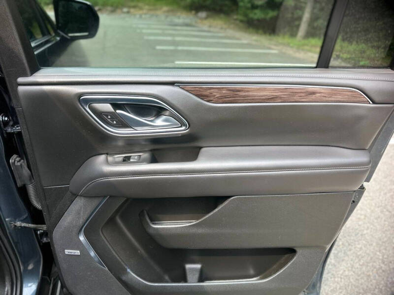 2021 Chevrolet Suburban LT