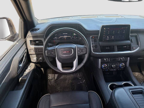 2024 GMC Yukon SLT