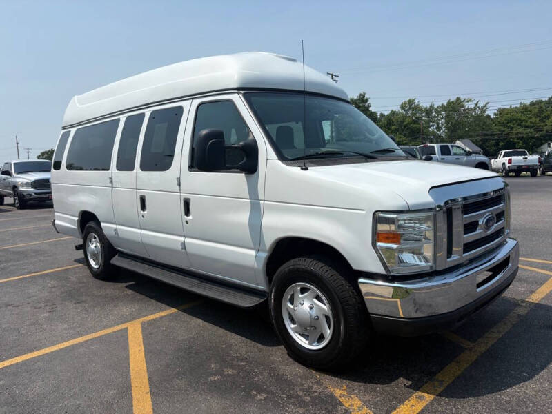 2012 Ford E-Series E-350 SD XL
