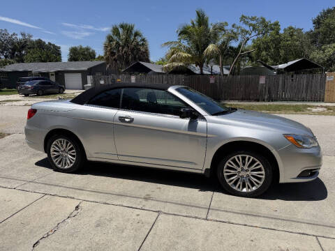 2011 Chrysler 200 Limited