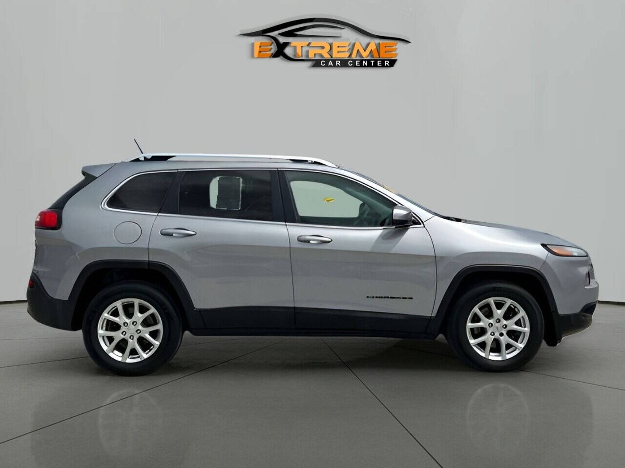 2015 Jeep Cherokee for sale at Extreme Car Center in Detroit, MI