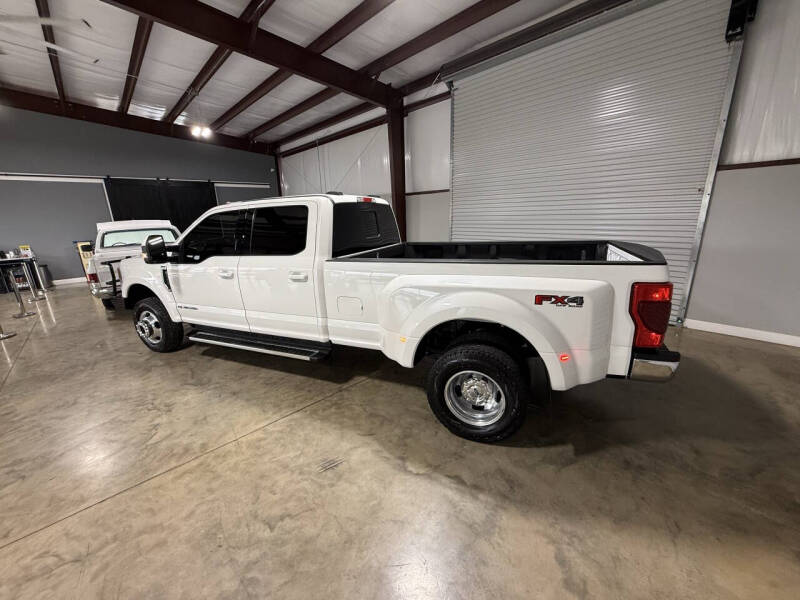 2022 Ford F-350 Super Duty Lariat