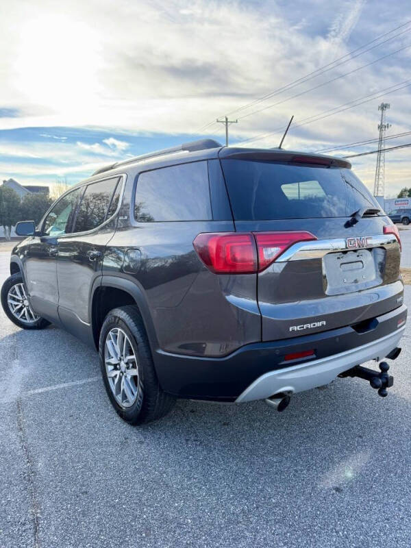 2017 GMC Acadia SLE-2