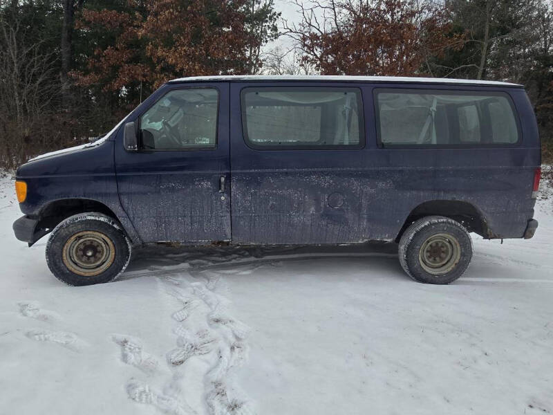 2004 Ford E-Series for sale at Expressway Auto Auction in Howard City MI