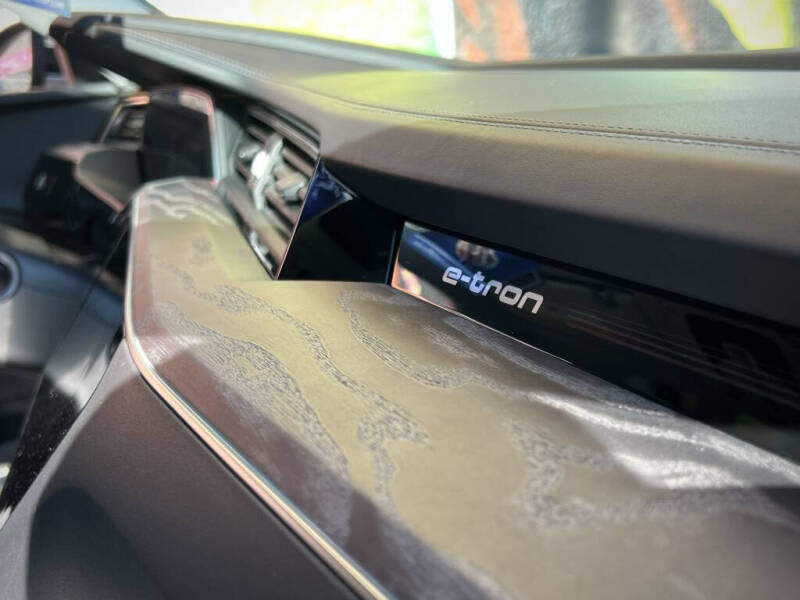 2021 Audi e-tron Sportback quattro Prestige