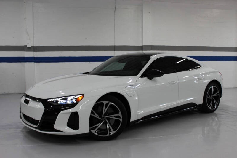 2023 Audi e-tron GT Premium Plus's photo