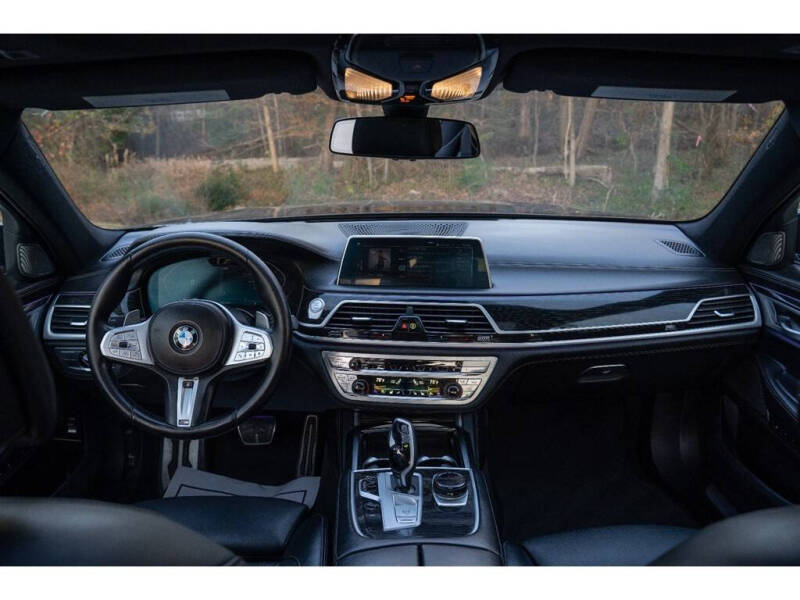 2022 BMW 7 Series 750i xDrive