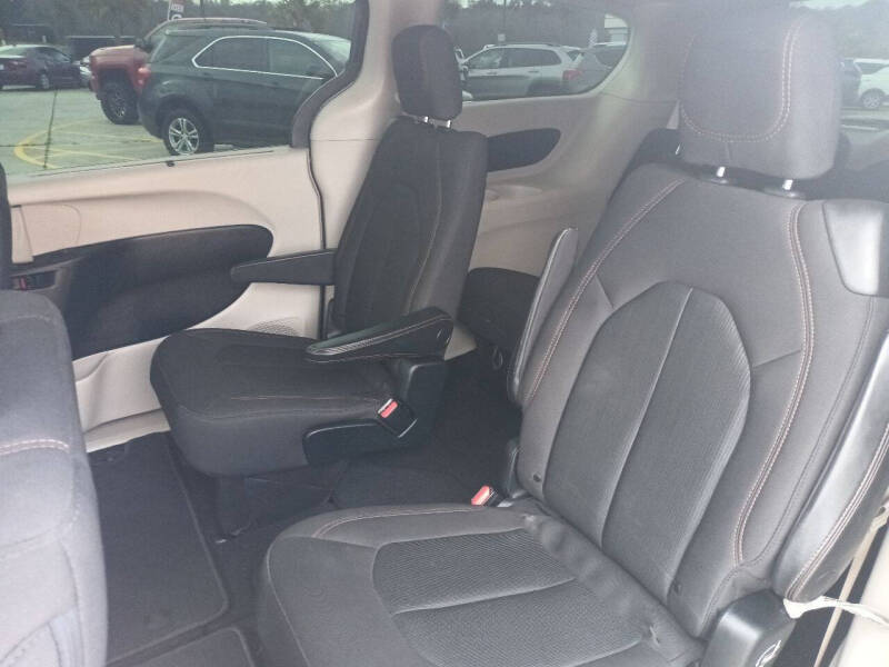2020 Chrysler Pacifica Touring