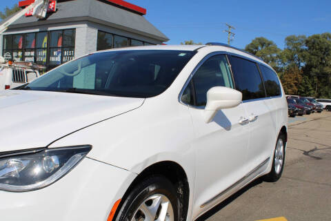 2018 Chrysler Pacifica Touring L Plus