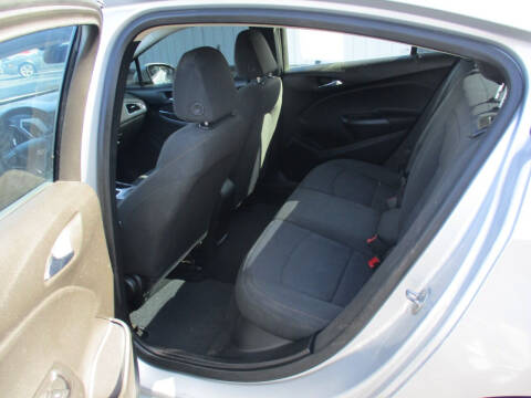 2017 Chevrolet Cruze LS Auto