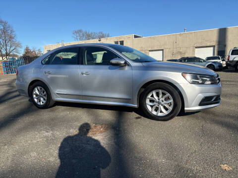 2016 Volkswagen Passat 1.8T R-Line